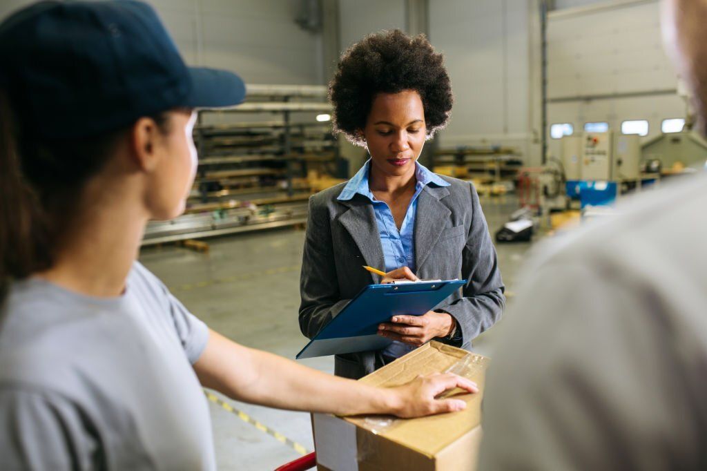 Supplier dan Distributor Besi